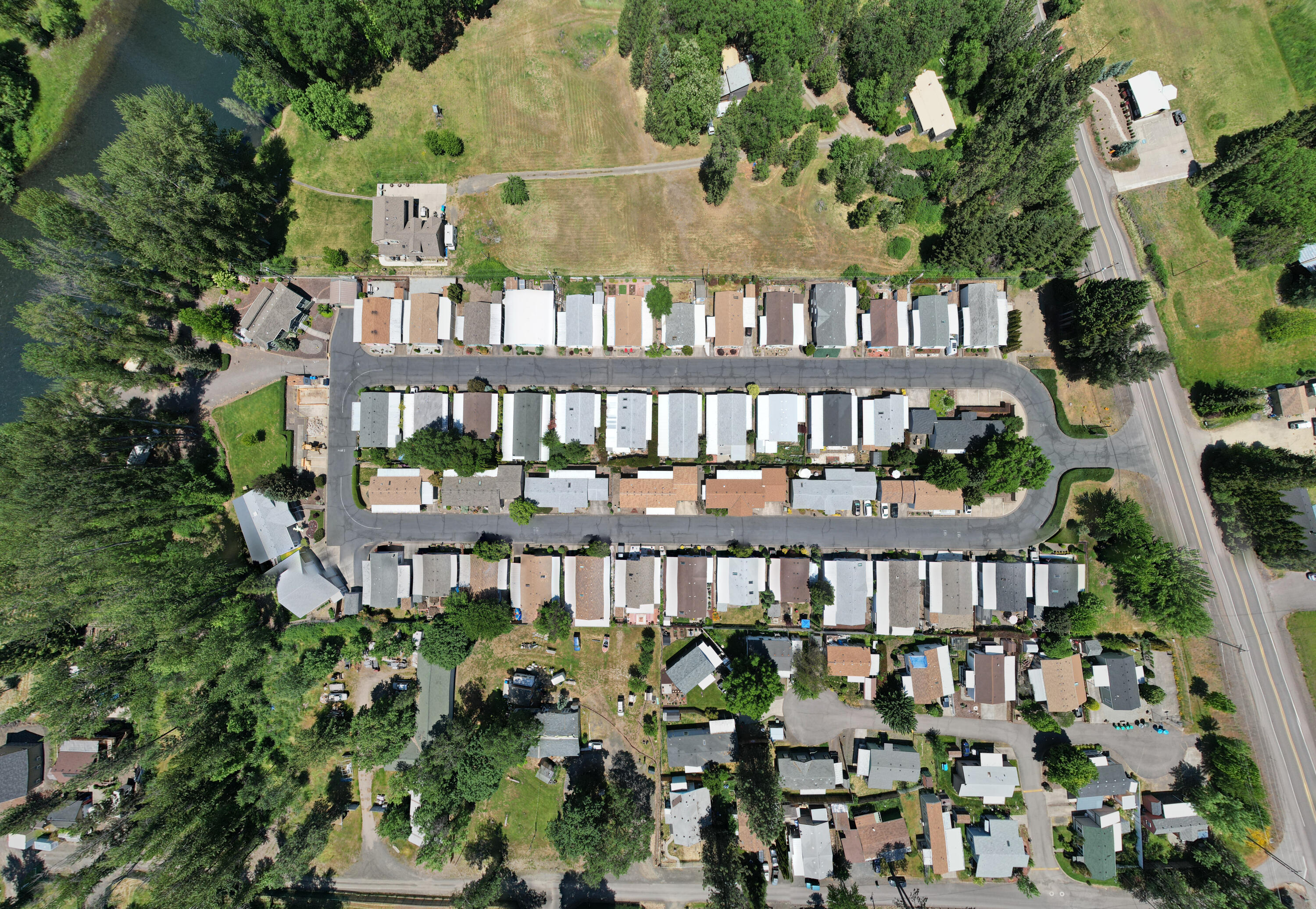 Property Photo: 20055 Highway 62 Unit 3 OR 97539