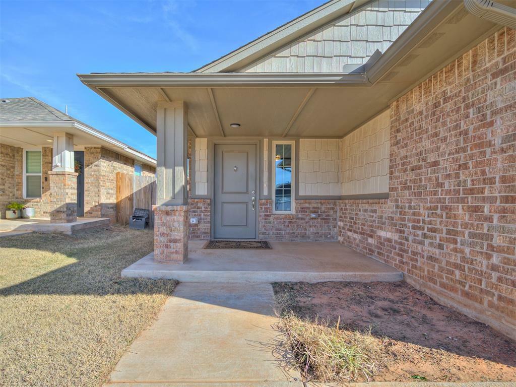 Property Photo:  4624 Crystal Hill Drive  OK 73179 