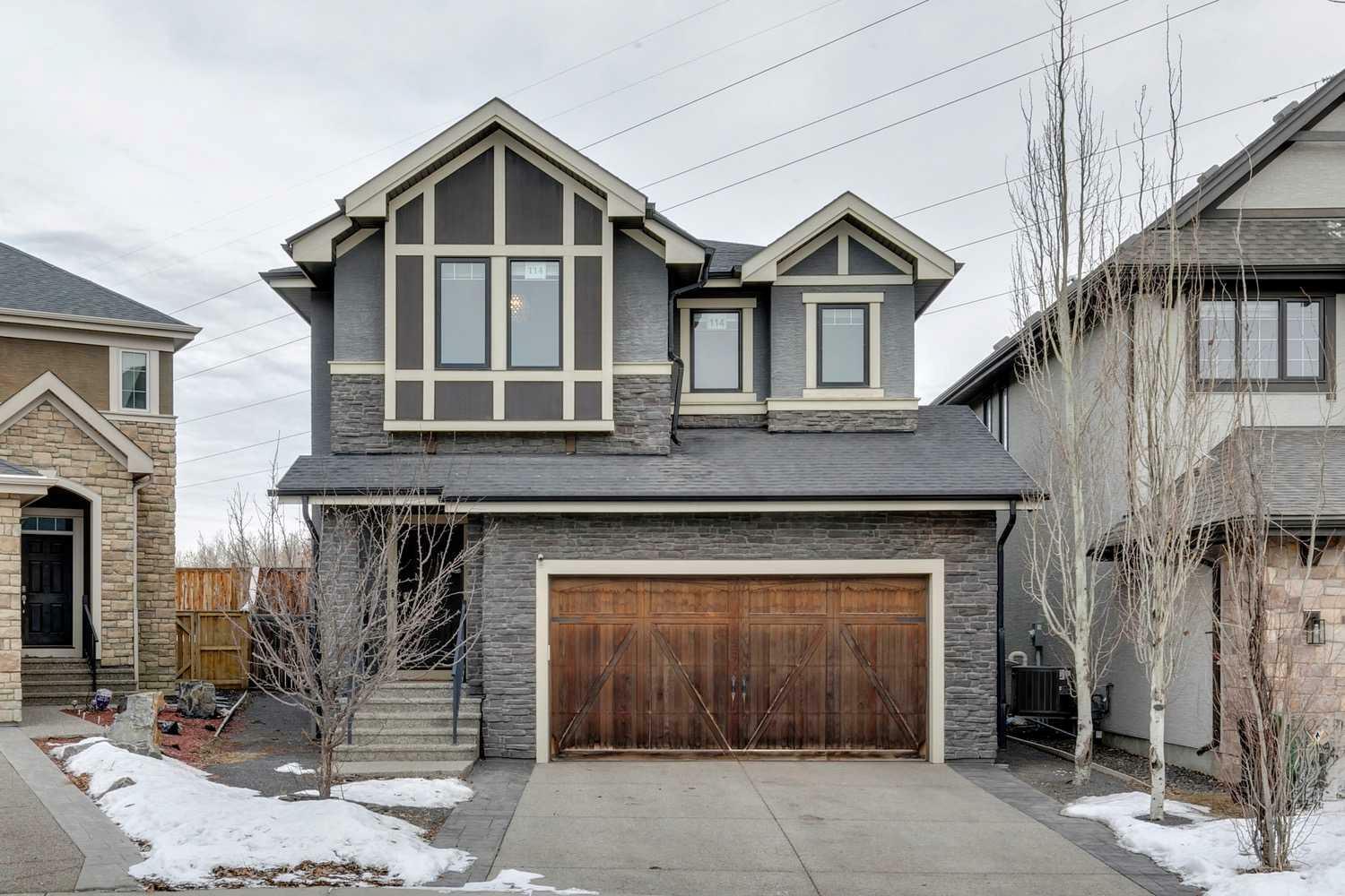 114 Ascot Crescent SW  Calgary AB T3H 0V1 photo