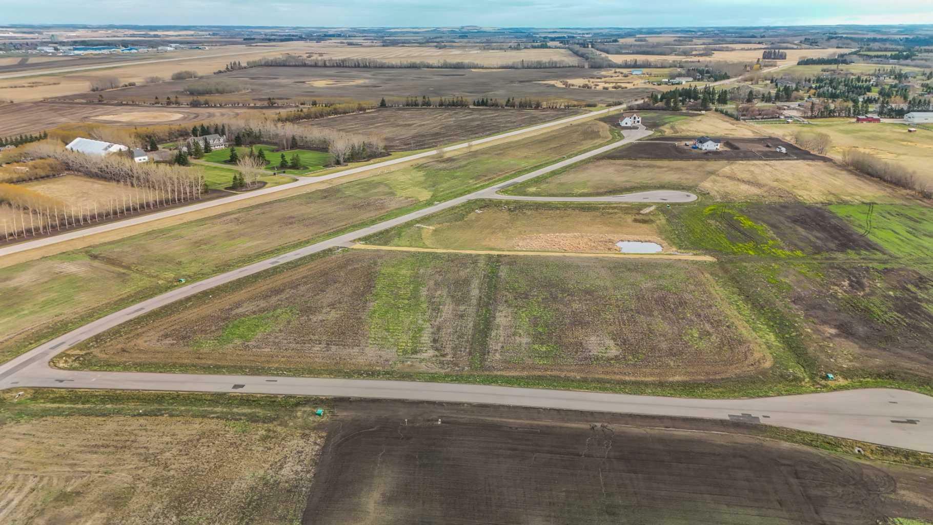 Photo de la propriété: 28163 Township Road 374 71 AB T4E 2E1