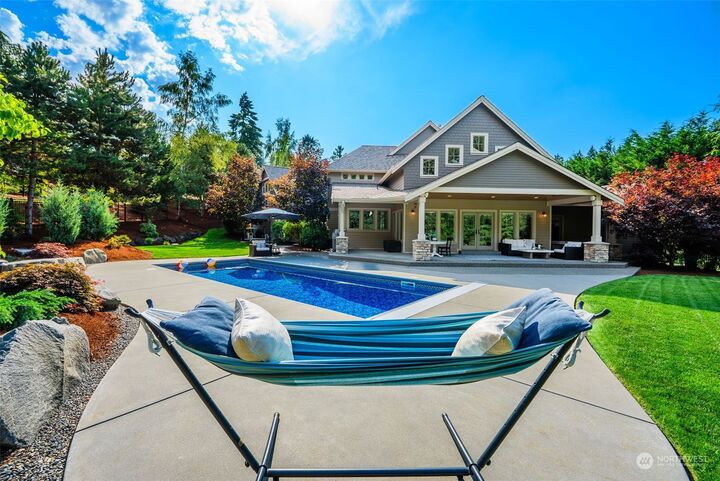 Property Photo: 809 6th Lane WA 98333