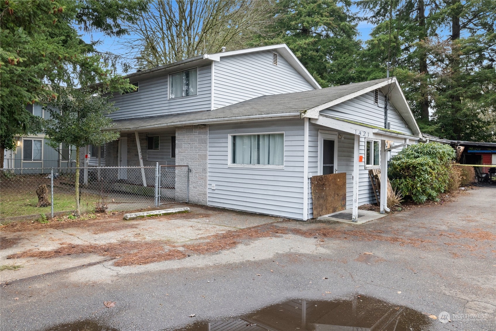 Property Photo:  1420  Magnolia Street SE  WA 98503 