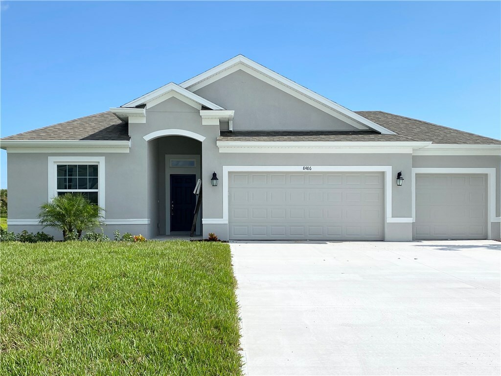 Property Photo: 8486 Laguna Circle FL 32976