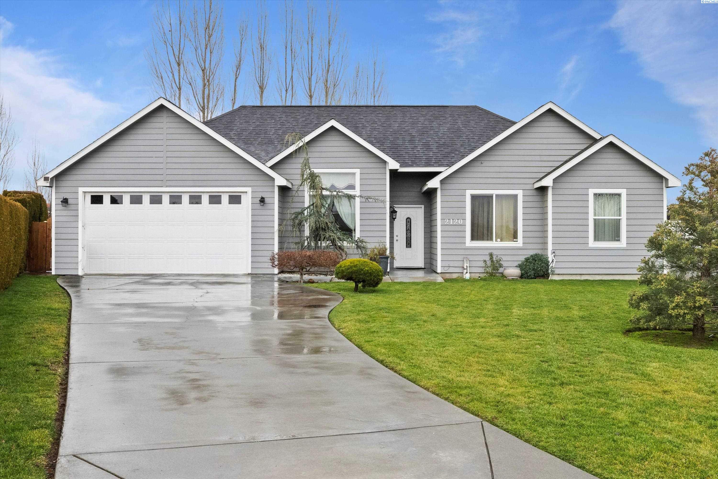 2120 E Sycamore Ct  Pasco WA 99301 photo