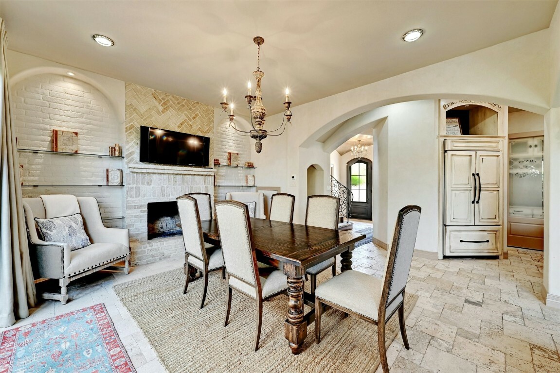 Property Photo: 2433 Westlake Drive TX 78746