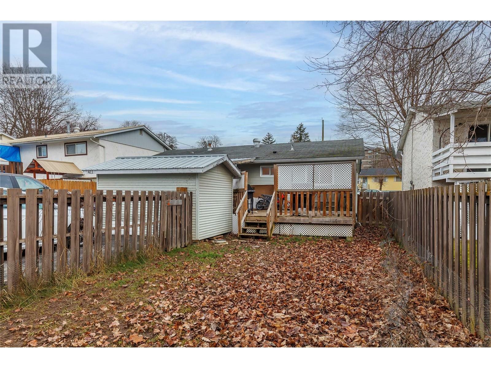 Property Photo:  411 2 Street Southeast  BC V1E 4H2 