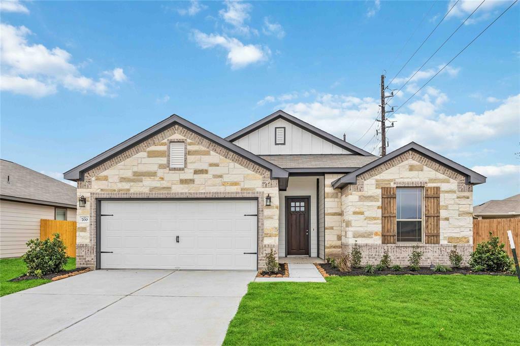 Property Photo:  700 Mourning Dove Drive  TX 77474 