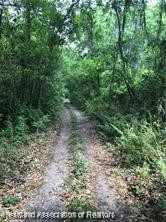 Property Photo: 535 Lakesedge Drive FL 33852
