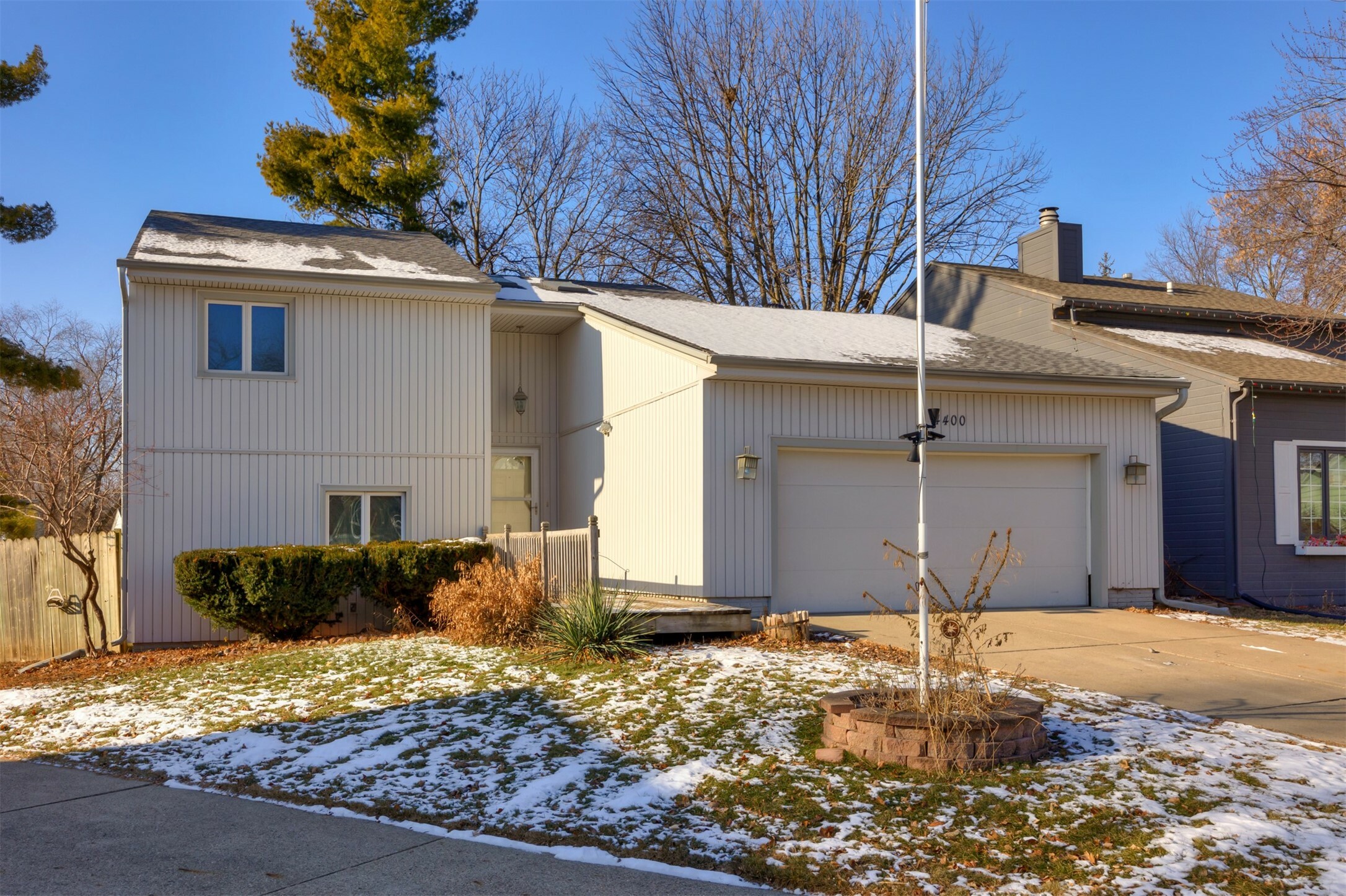 Property Photo:  4400 81st Street  IA 50322 