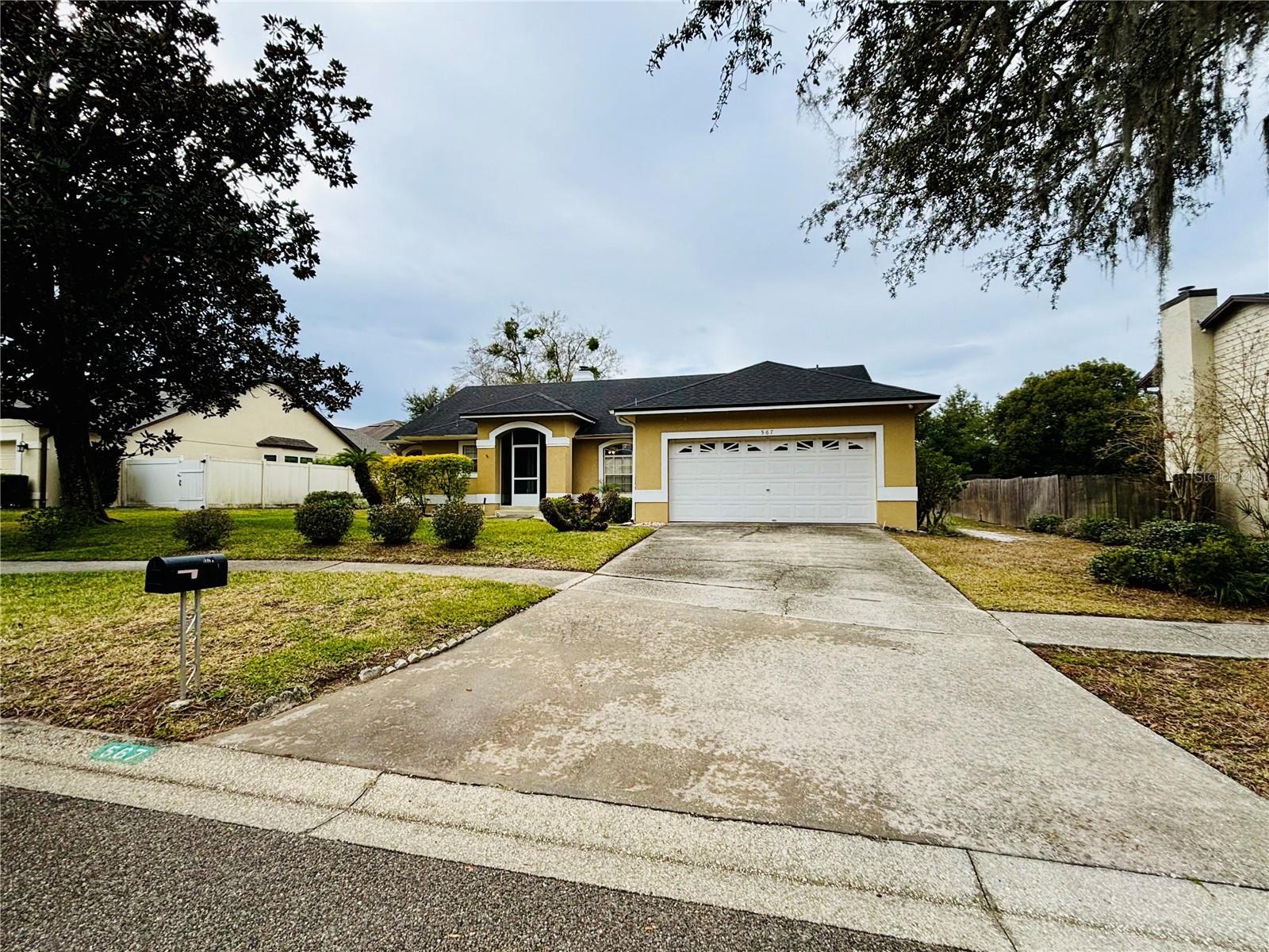 Property Photo: 567 Rachael Court FL 32765