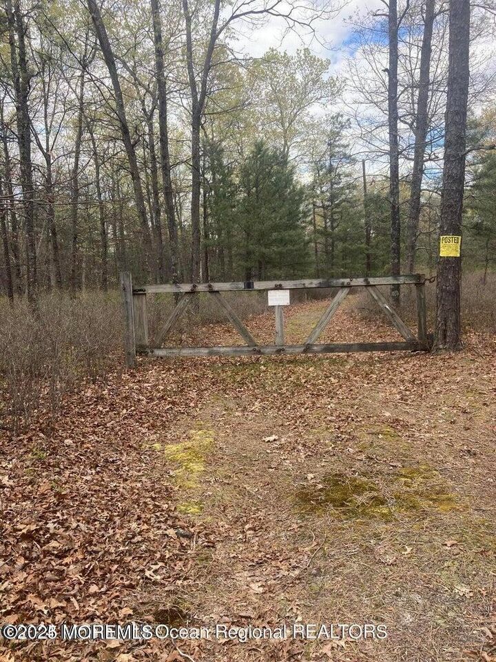 101 Buckingham Road  Whiting NJ 08759 photo