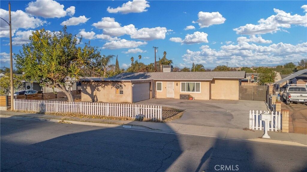 Property Photo:  3253 Amhurst Drive  CA 92503 