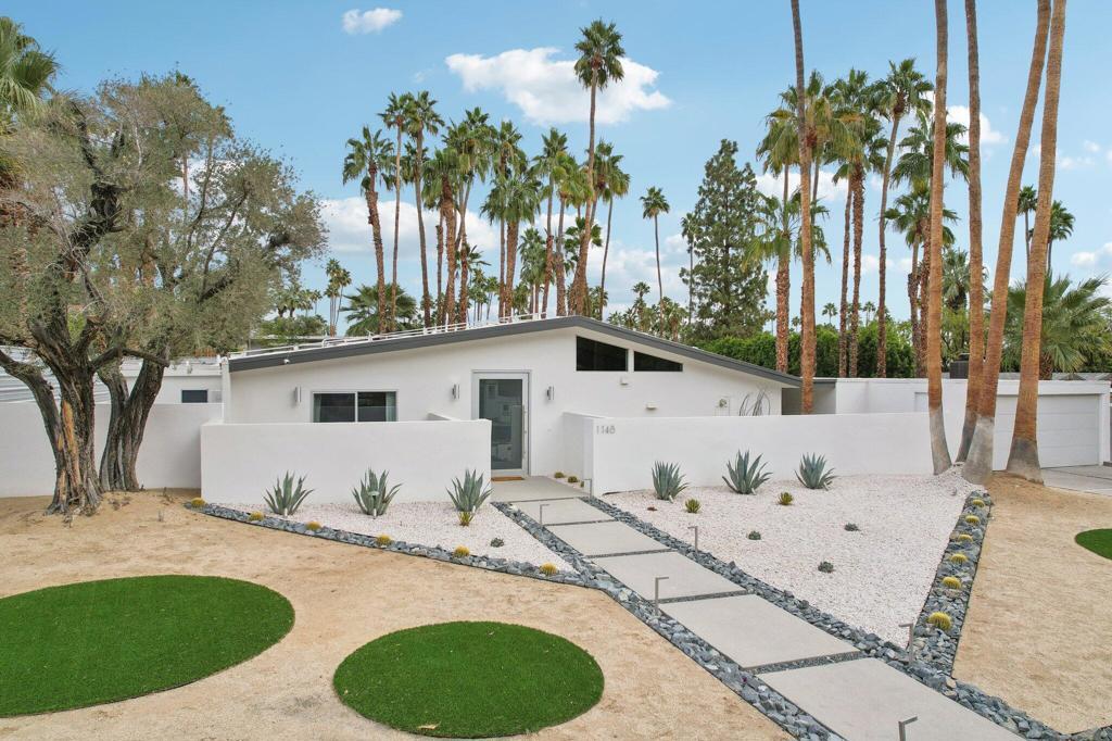 Property Photo:  1148 N Rose Avenue  CA 92262 