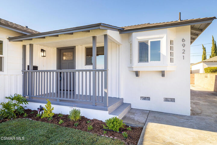 Property Photo:  6921 Bluebell Avenue  CA 91605 