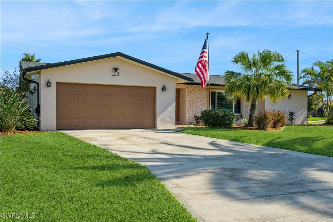 Property Photo:  2543 SE 22nd Avenue  FL 33904 