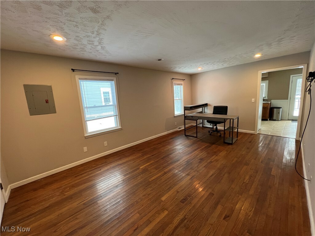 Property Photo:  941 East Boulevard  OH 44202 