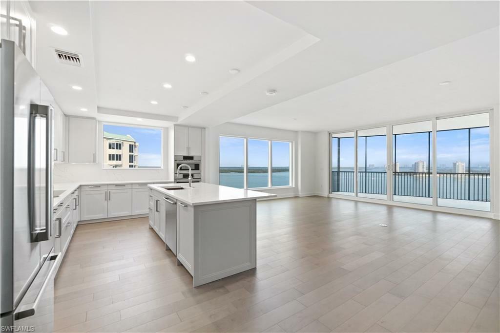 Property Photo: 4142 Bay Beach Ln 901 FL 33931