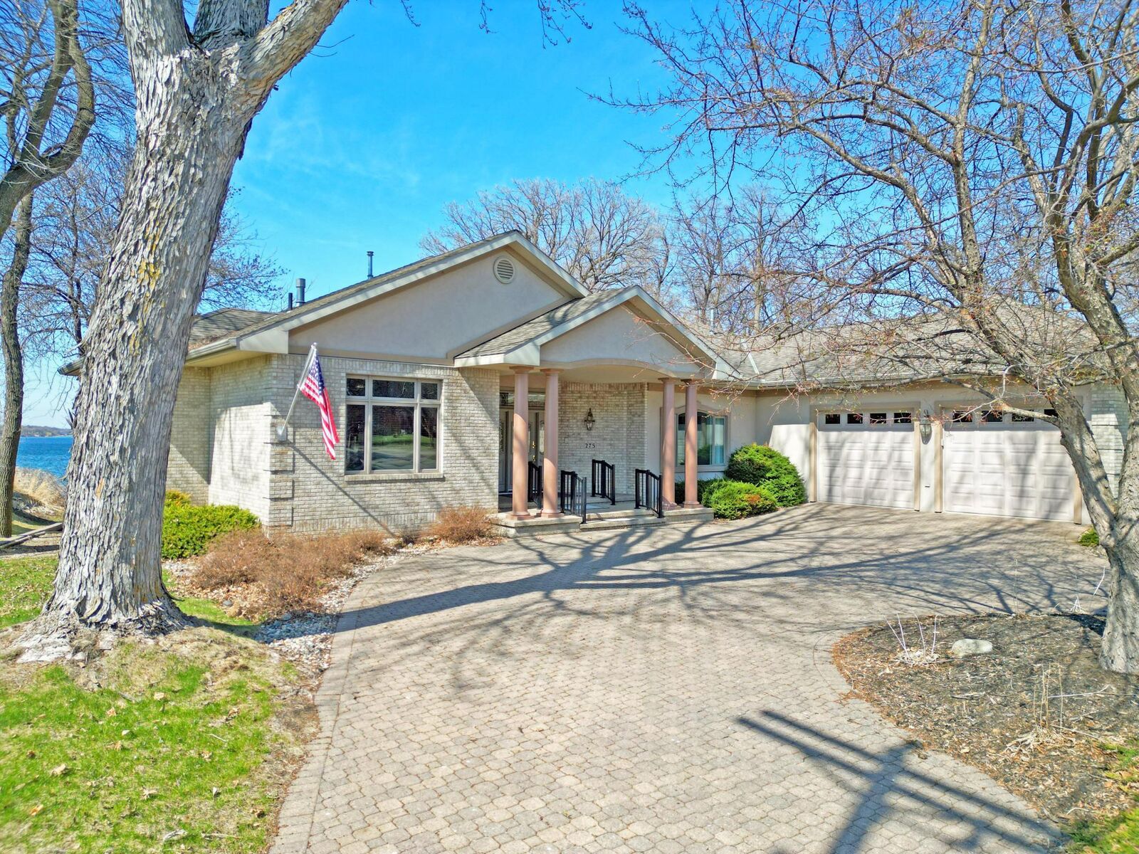 Property Photo: 275 Lake Avenue S MN 56288