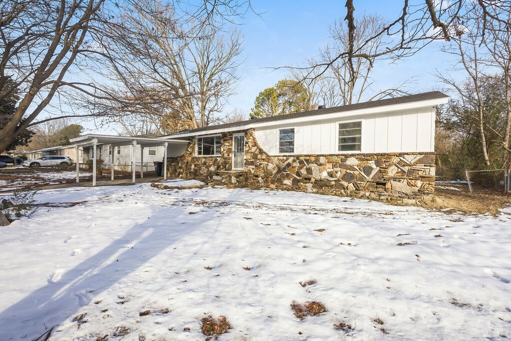 Property Photo:  2200 Dogwood Place  AR 72762 