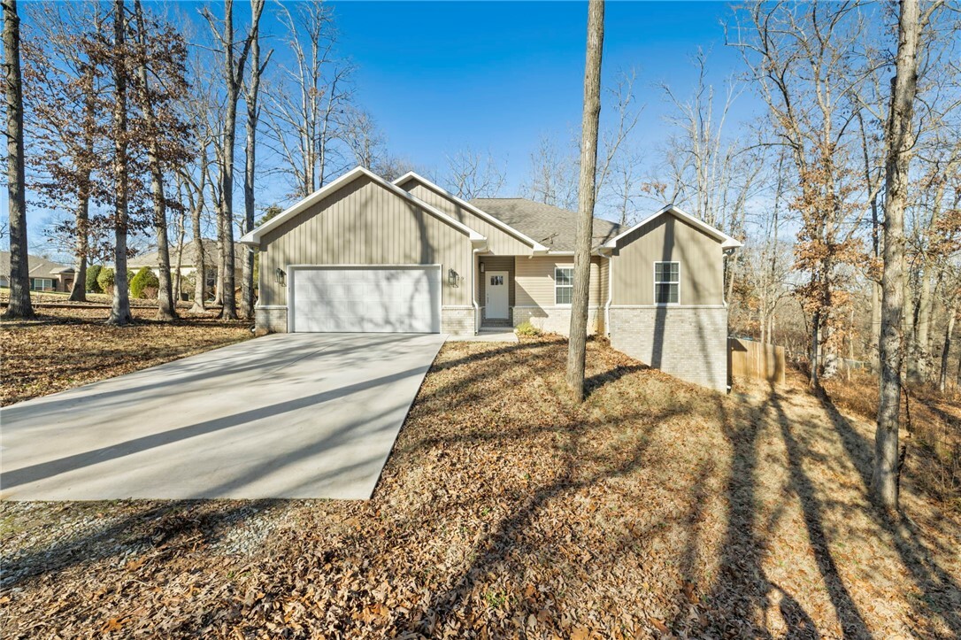 Property Photo:  29 Shanklin Drive  AR 72715 