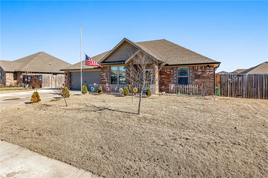 Property Photo:  1631 Whirlaway Lane  AR 72753 