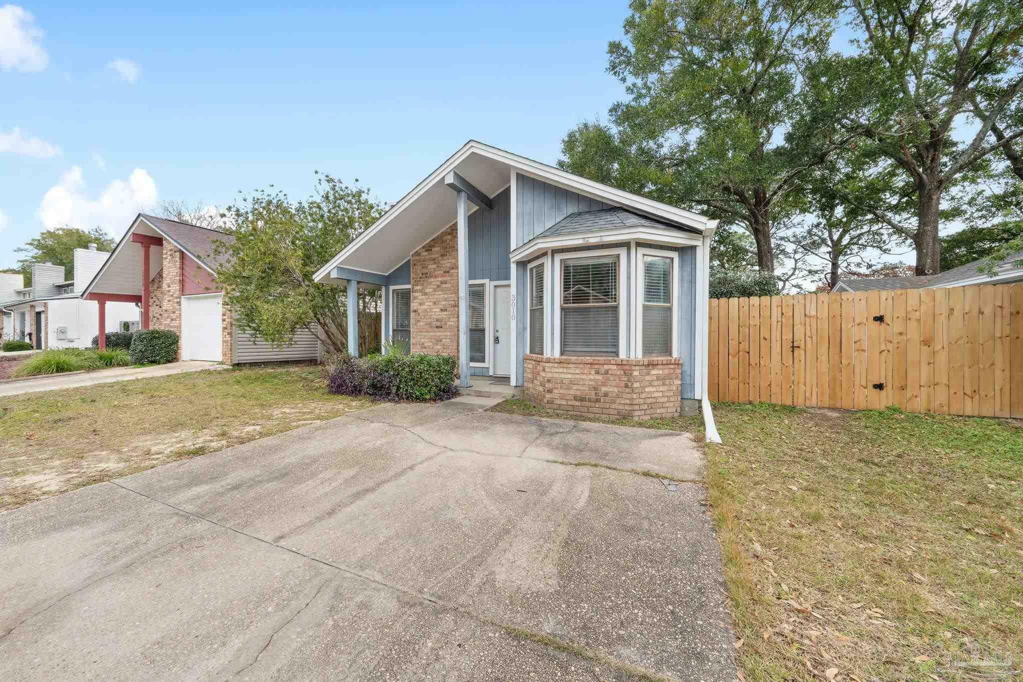 Property Photo:  3010 Pickford Pl  FL 32503 