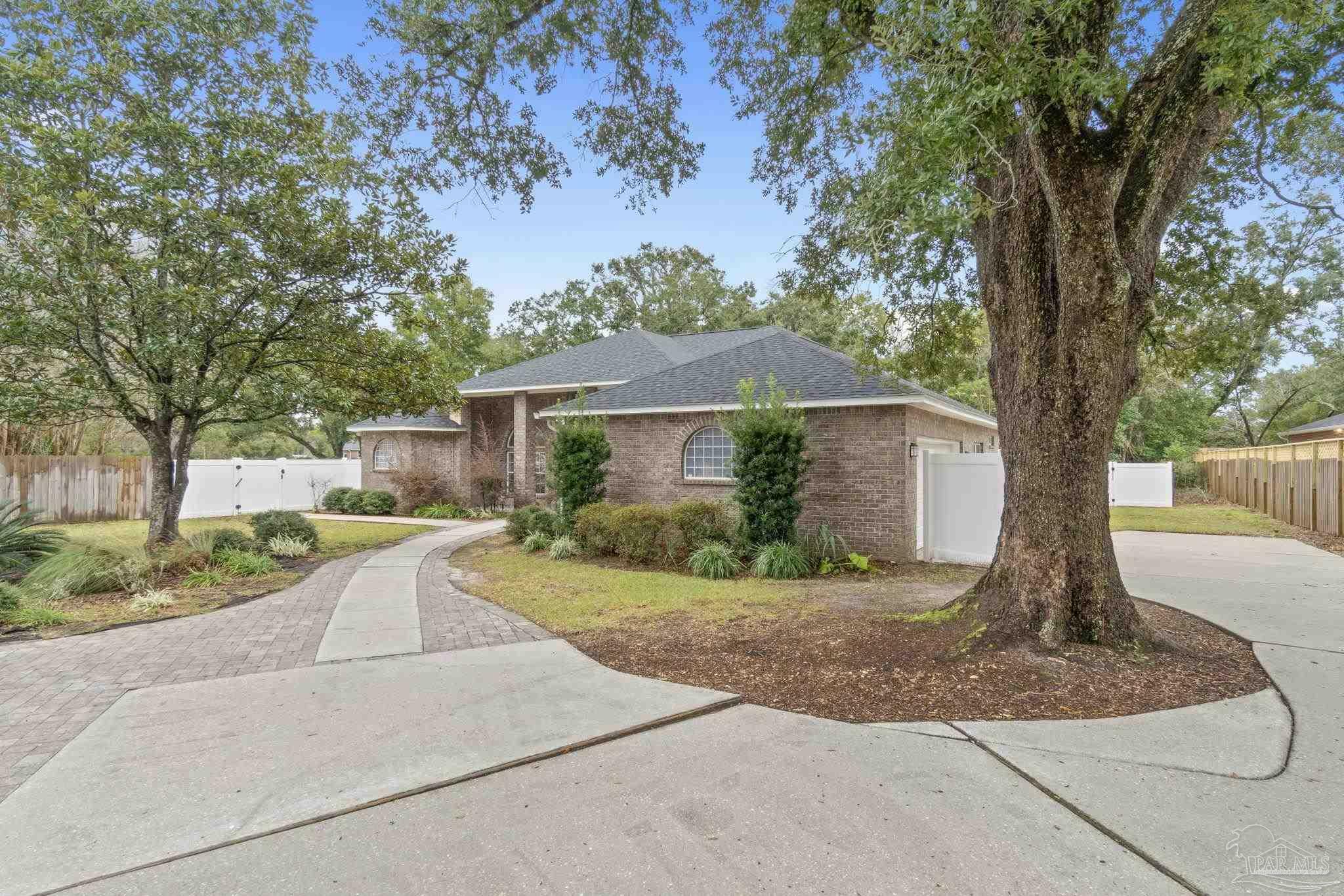 Property Photo:  4100 Monteigne Dr  FL 32504 