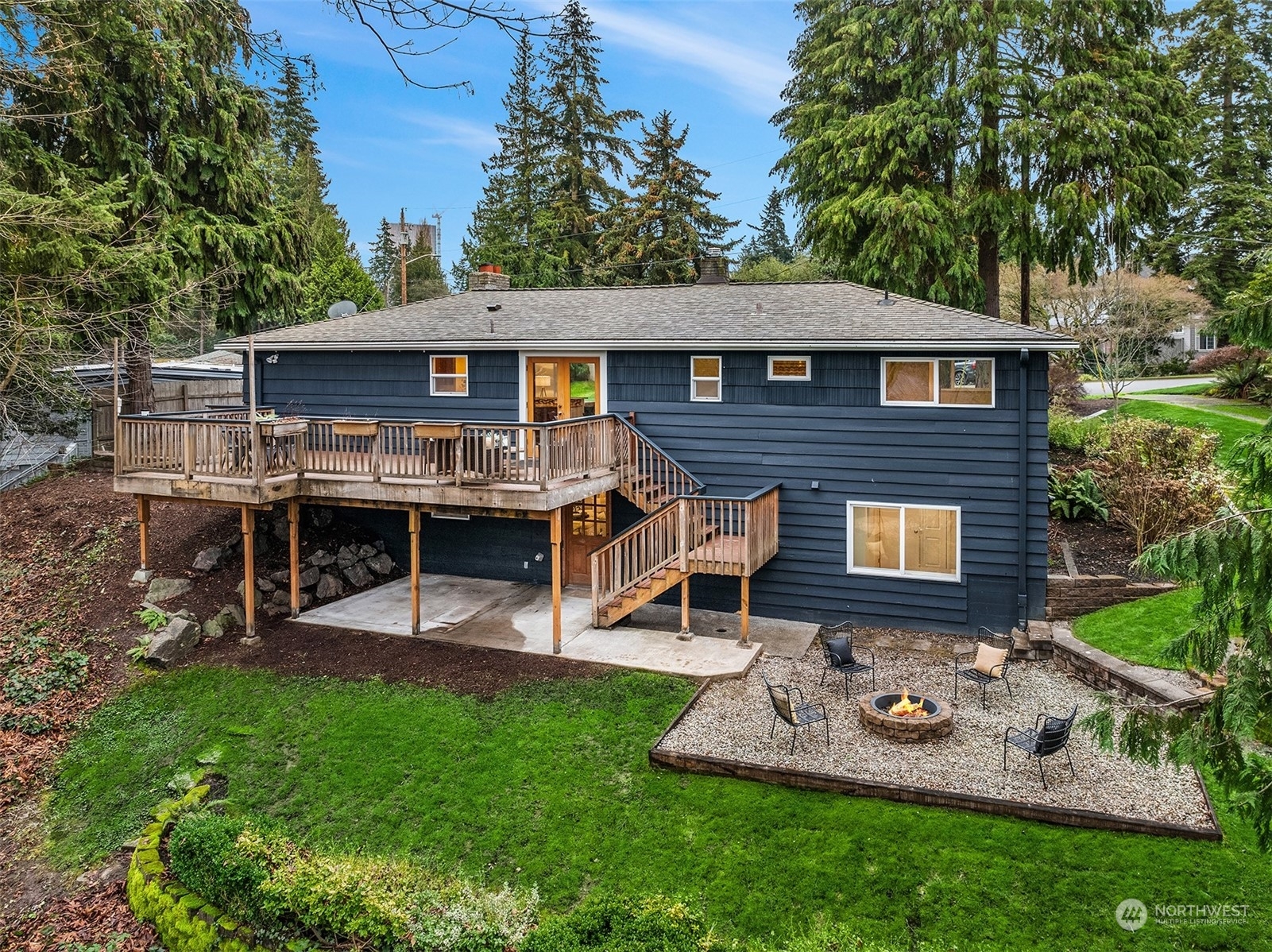 Property Photo:  11034 NE 18th Place  WA 98004 