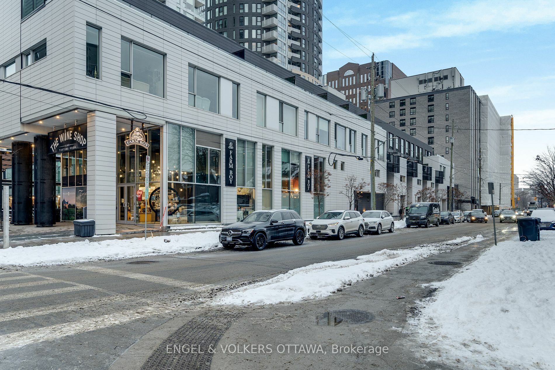 Property Photo:  197 Lisgar St 218  ON K2P 0C3 