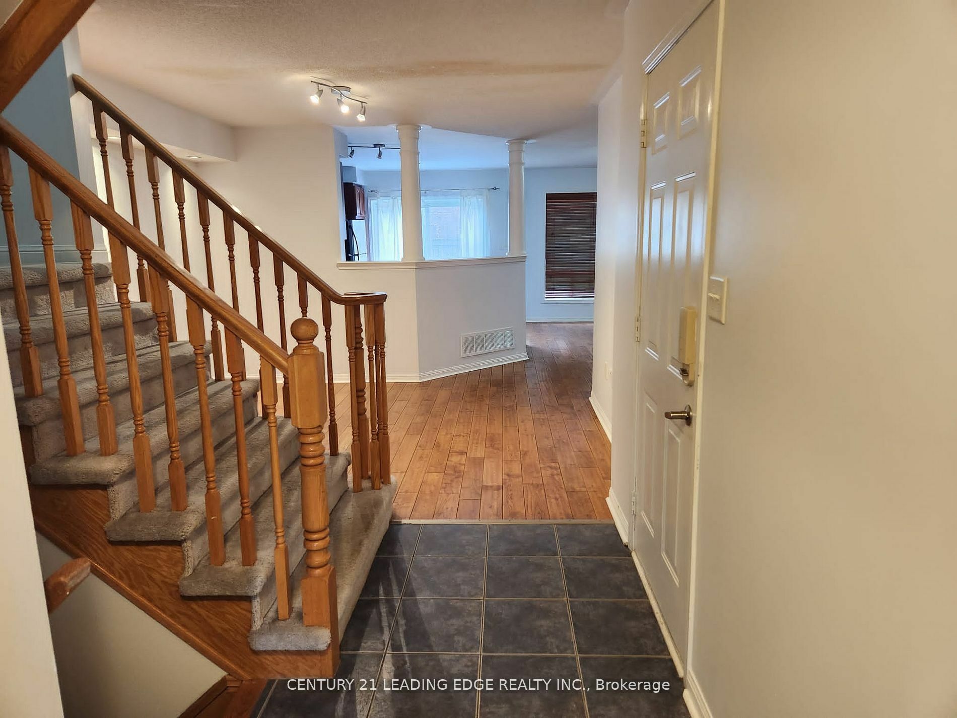 Property Photo:  2250 Baronwood Dr  ON L6M 4W9 