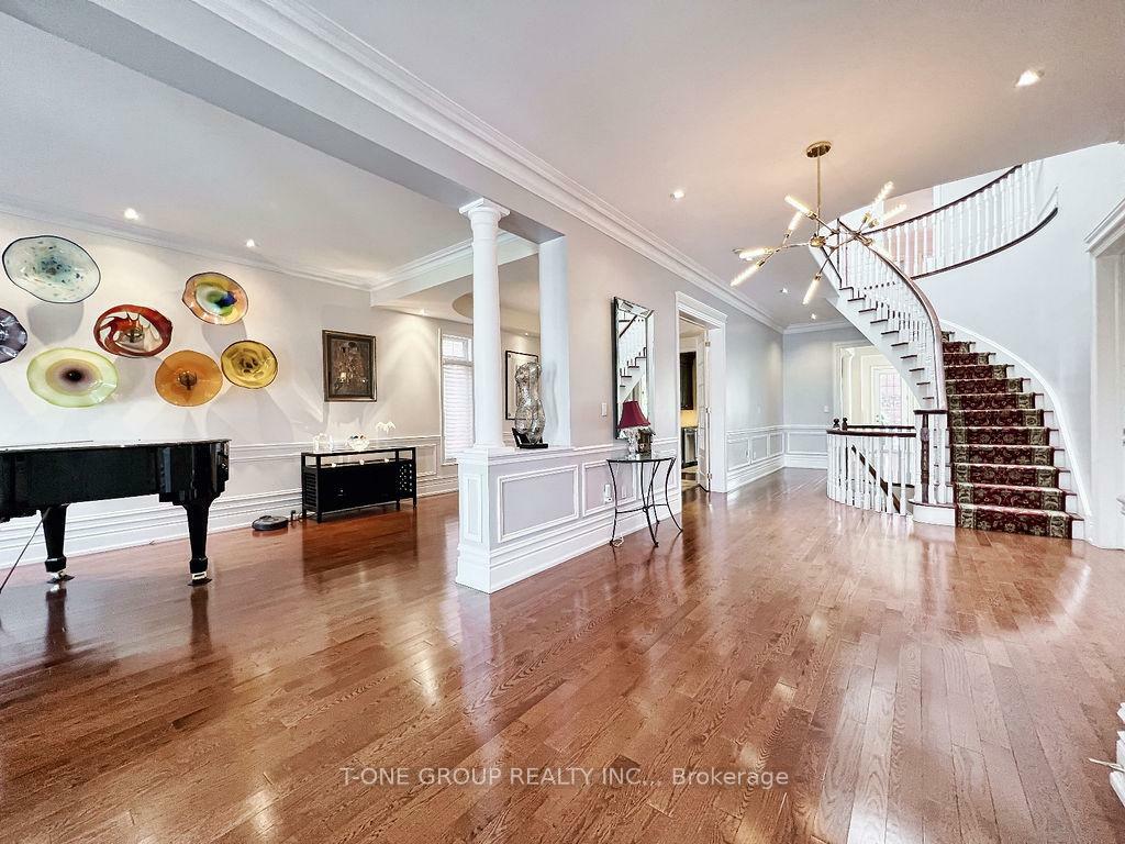 Property Photo: 253 Carlton Road ON L3R 2A3