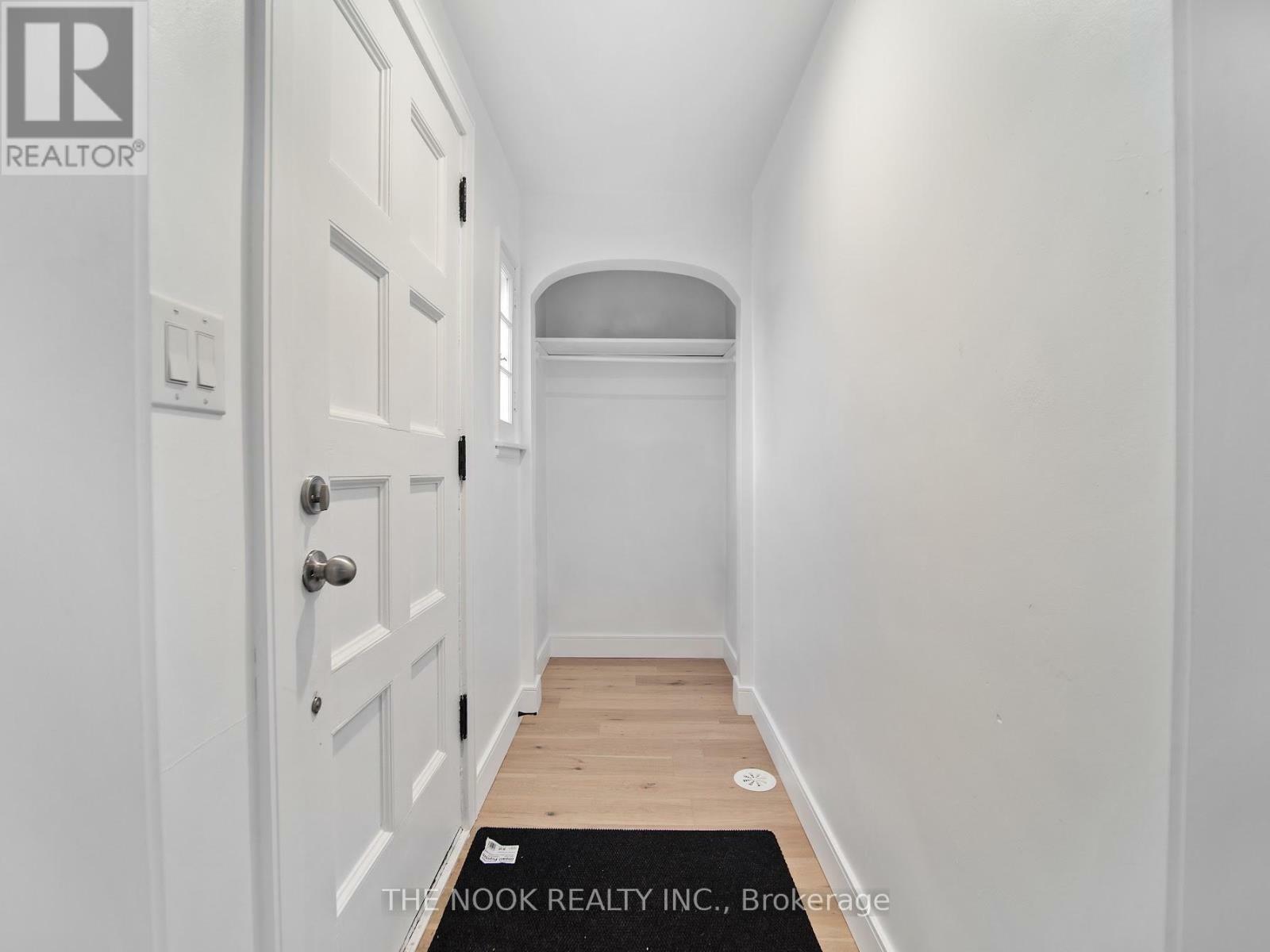 Property Photo:  590 Athol Street East Upper  ON L1H 1M3 