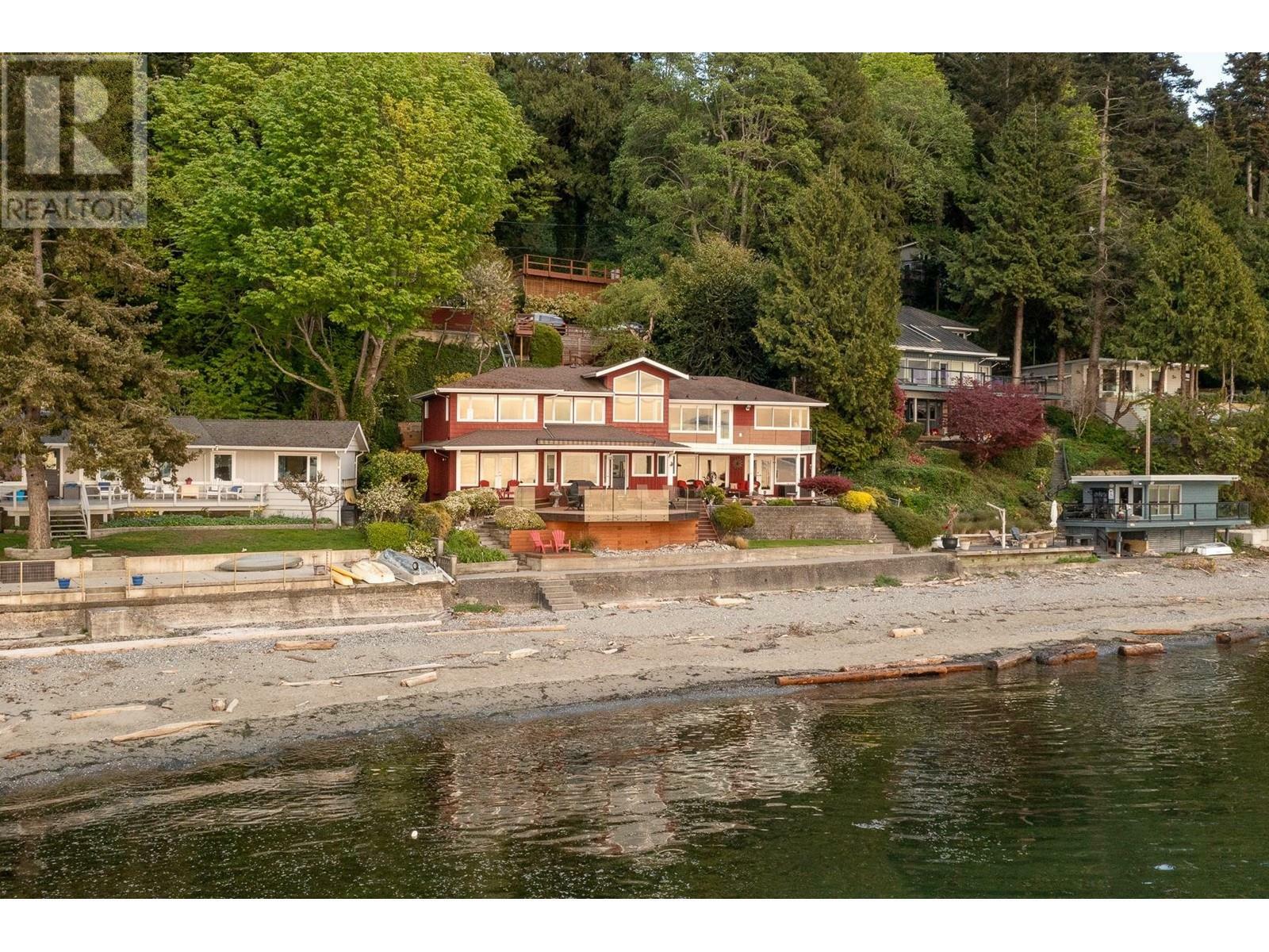 Property Photo:  330 Tsawwassen Beach Road  BC V4M 4C9 