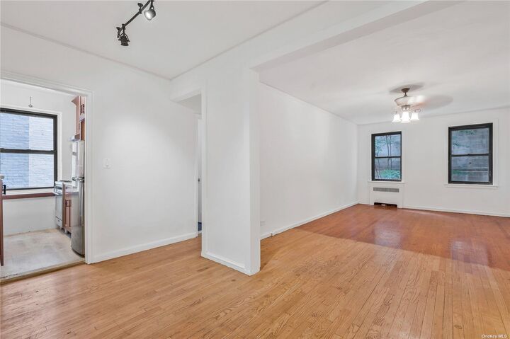 Property Photo: 251 Seaman 1C NY 10034