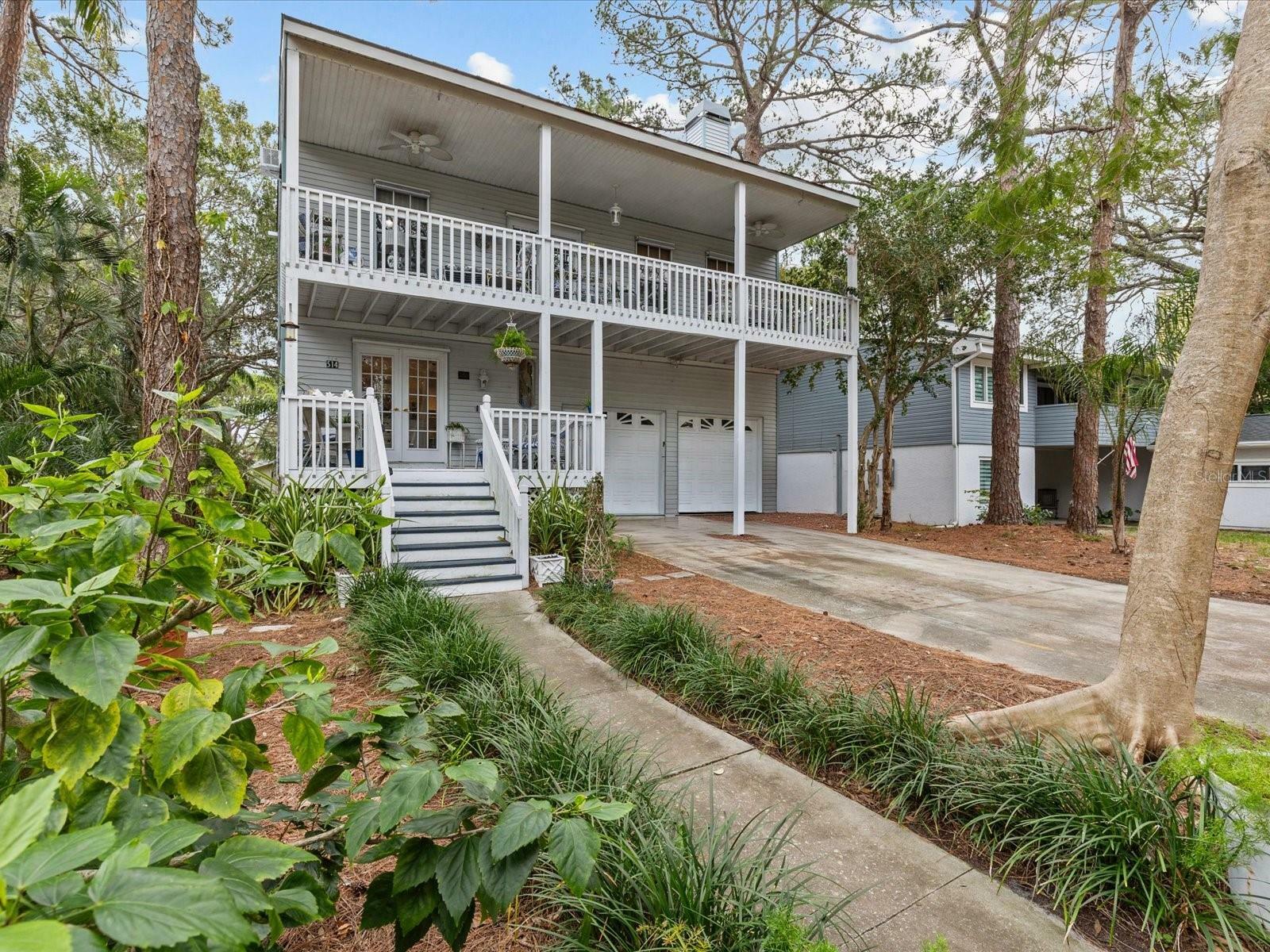 Property Photo:  514 Wideview Avenue  FL 34689 