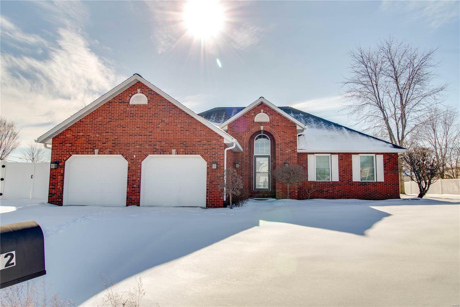 Property Photo: 9472 Tudor Lane IL 62230