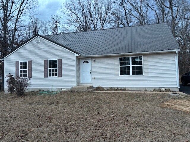 Property Photo: 9090 Redbud Ln TN 37137