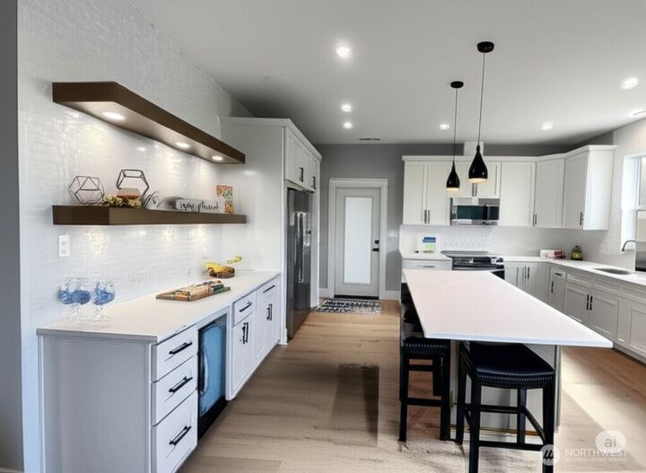 Property Photo: 998 Cascade Avenue SW WA 98569