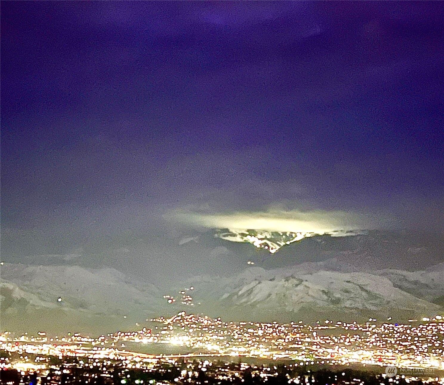 Property Photo: 682 NE Tyler Place WA 98802