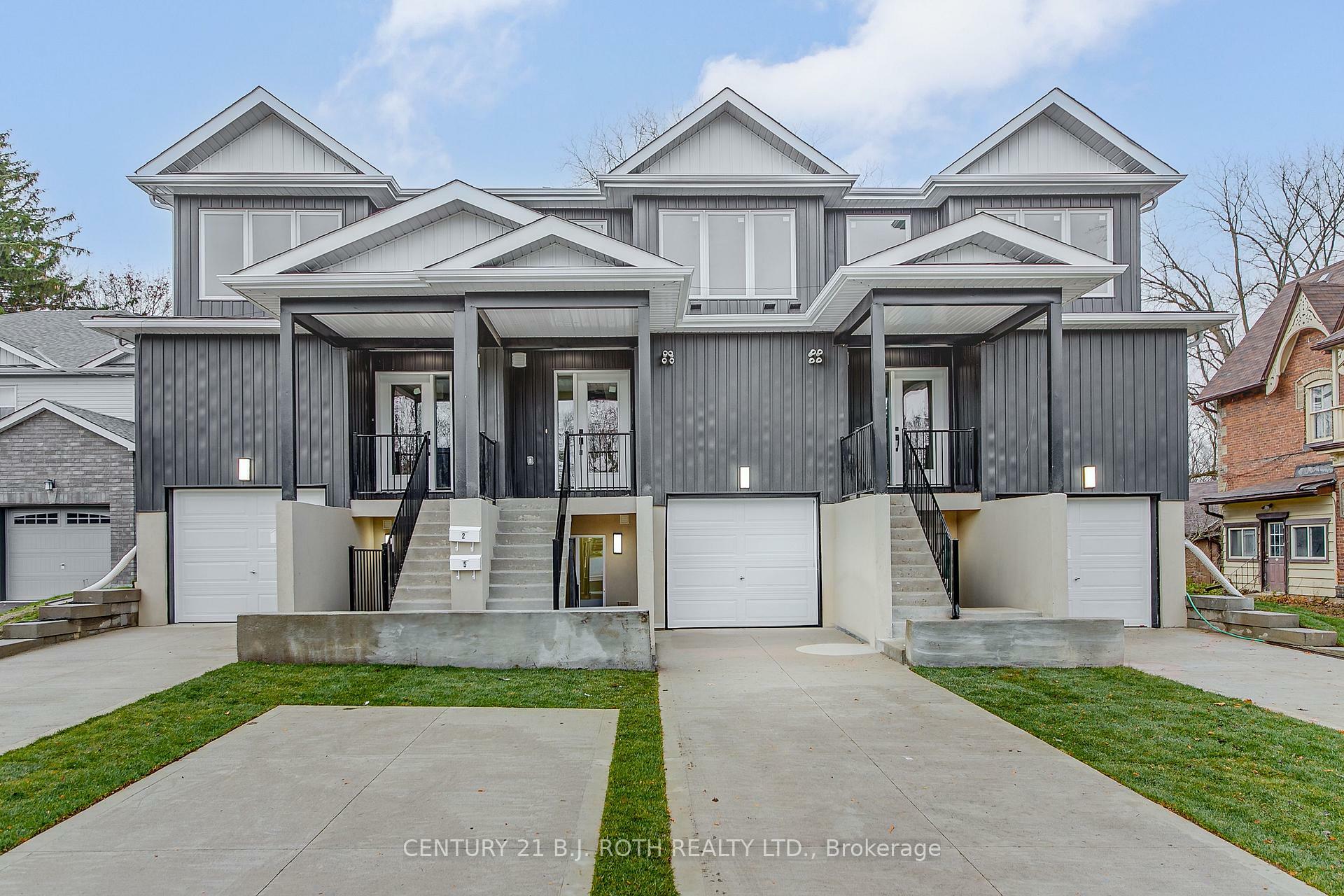 Property Photo: 82 Peel Street 2 ON L4M 3K7