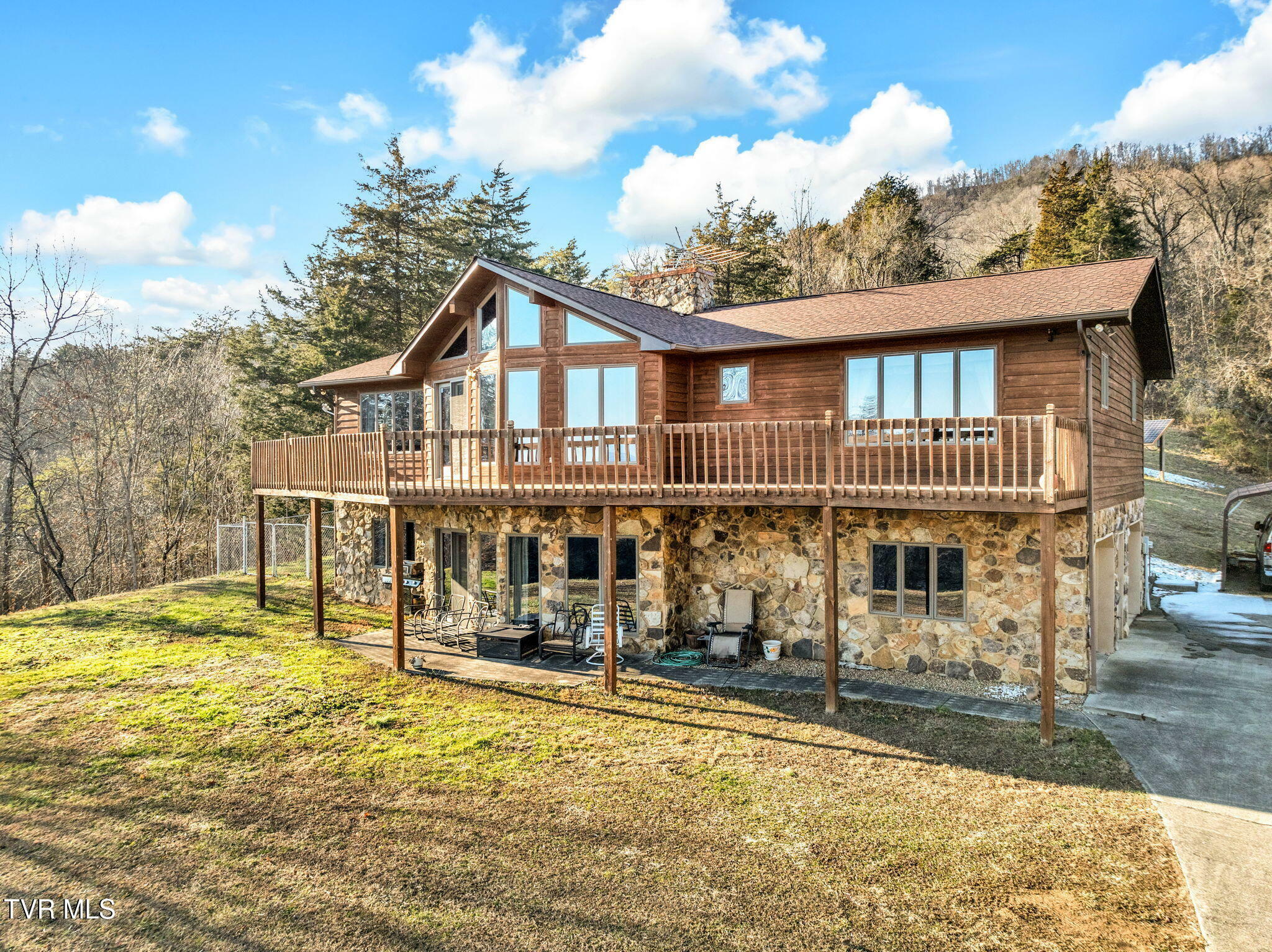 2480 Gap Mountain Road  Greeneville TN 37745 photo