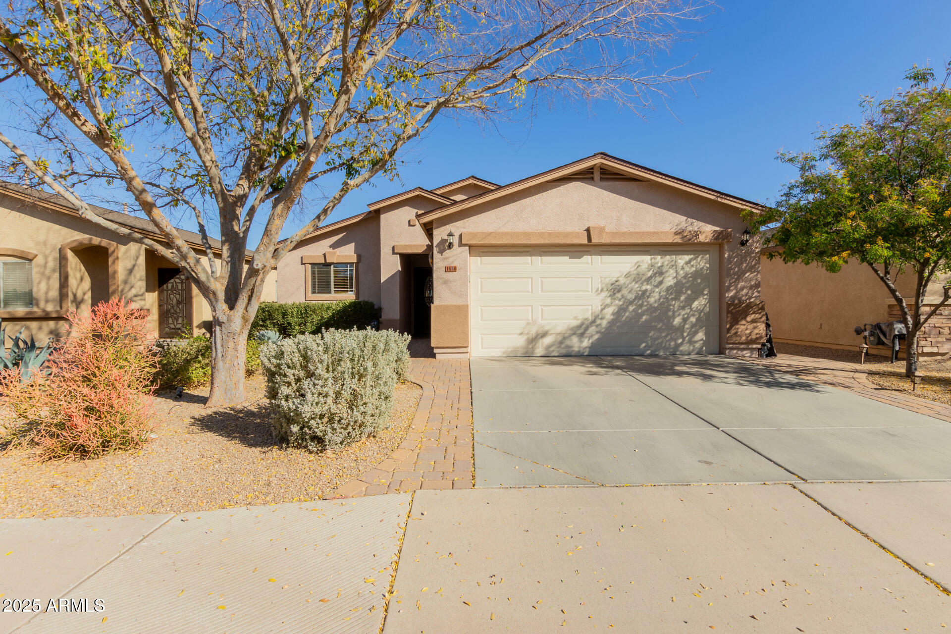 Property Photo:  1880 E Desert Rose Trail  AZ 85143 