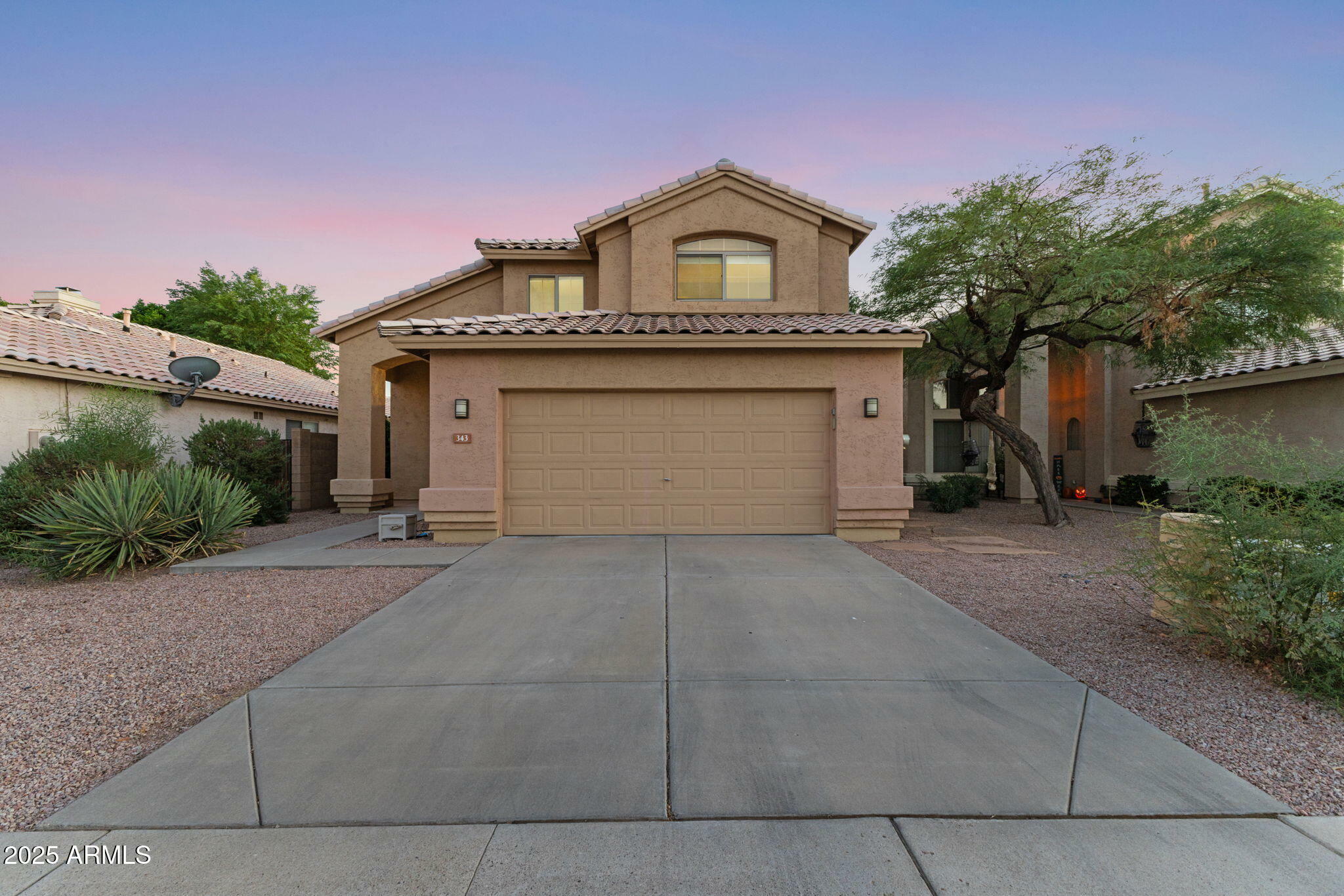 Property Photo:  343 W Bolero Drive  AZ 85284 