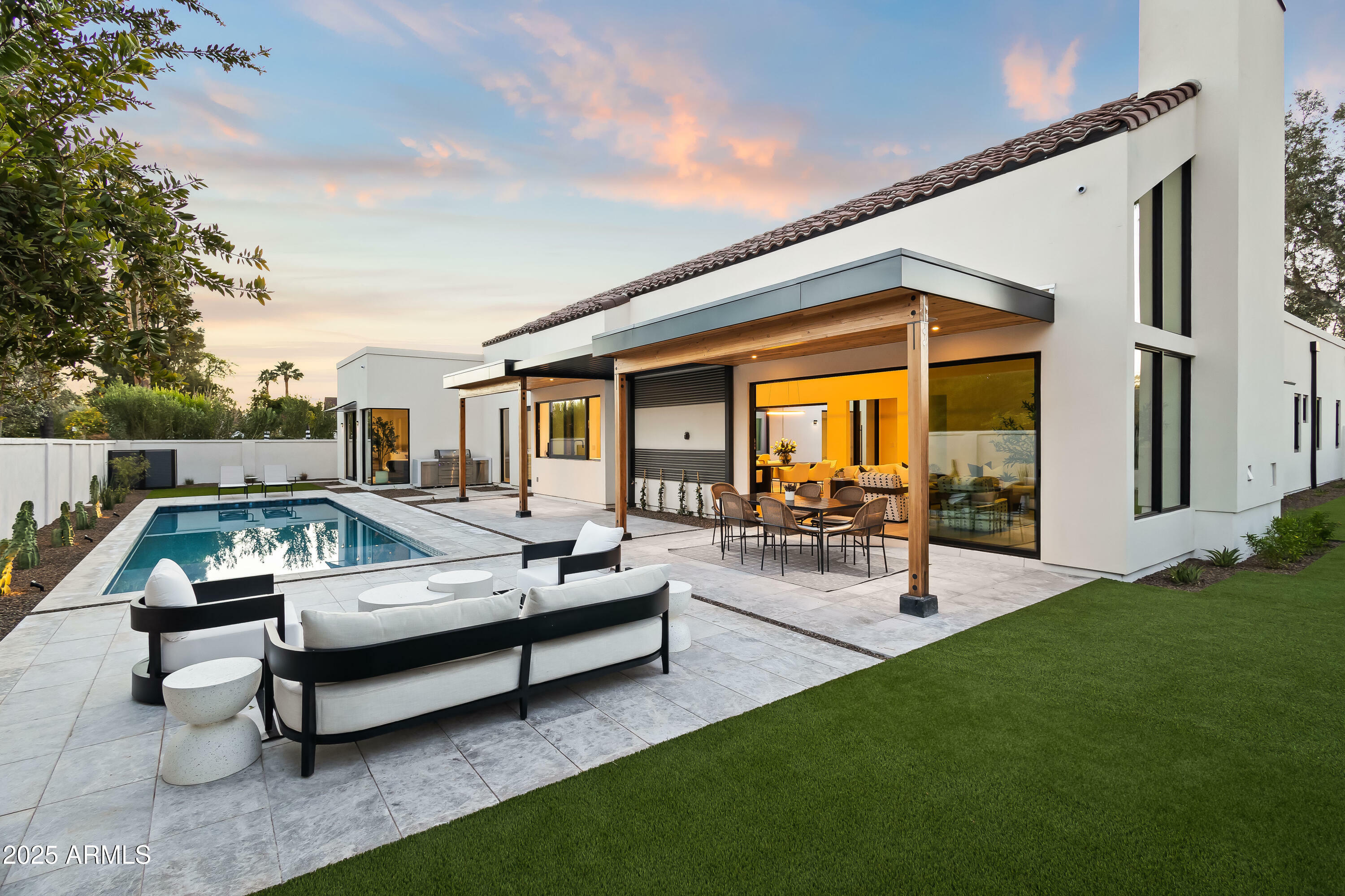 Property Photo: 8255 E Morgan Trail AZ 85258
