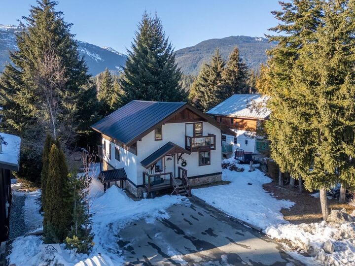 Property Photo: 7425 Ambassador Crescent BC V8E 0E4