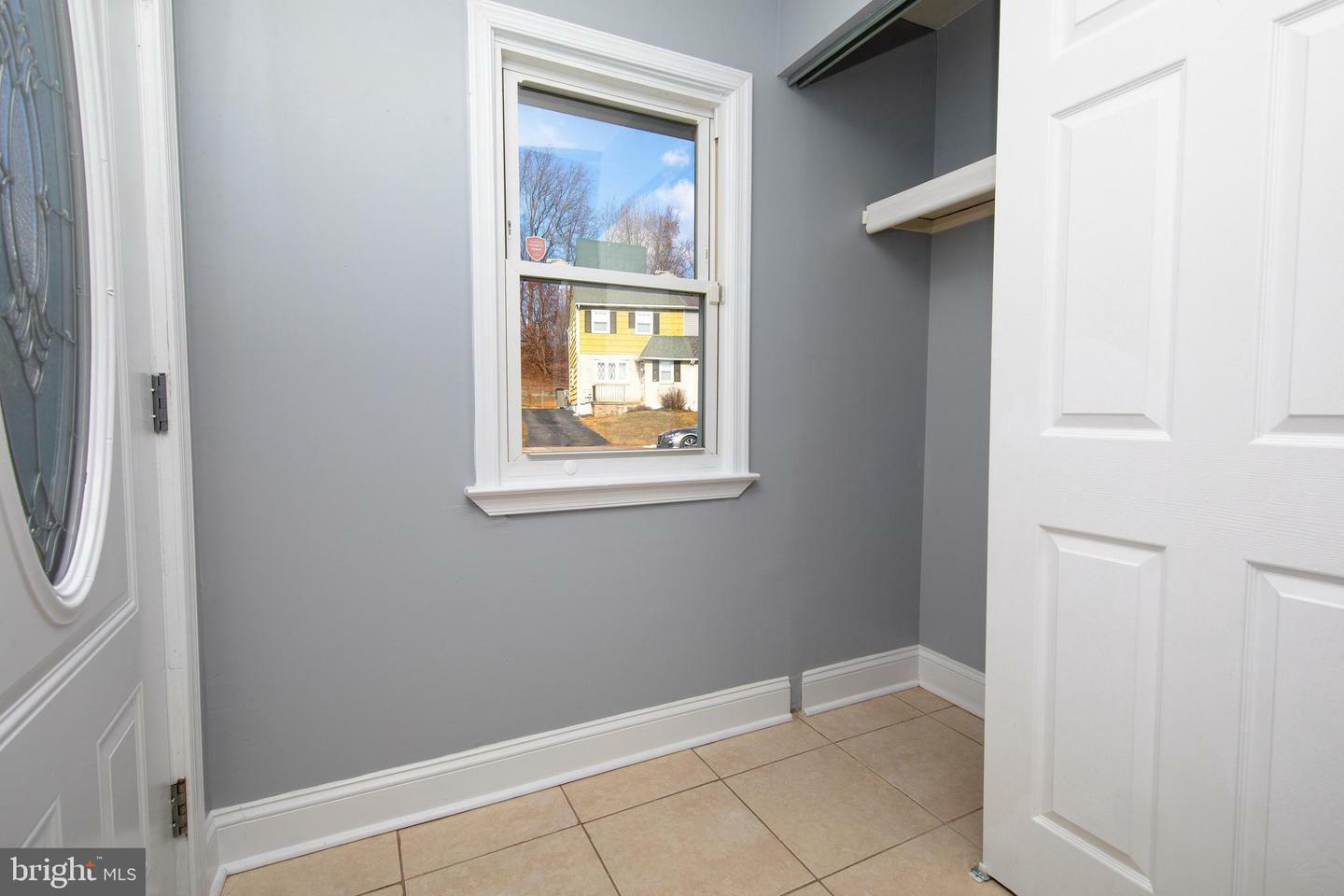 Property Photo:  302 Melling Avenue  PA 19061 