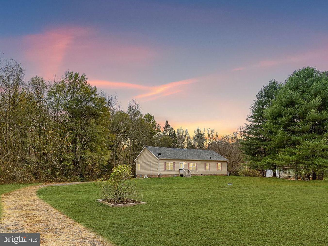 Property Photo:  11652 Stonewall Jackson Road  VA 22580 