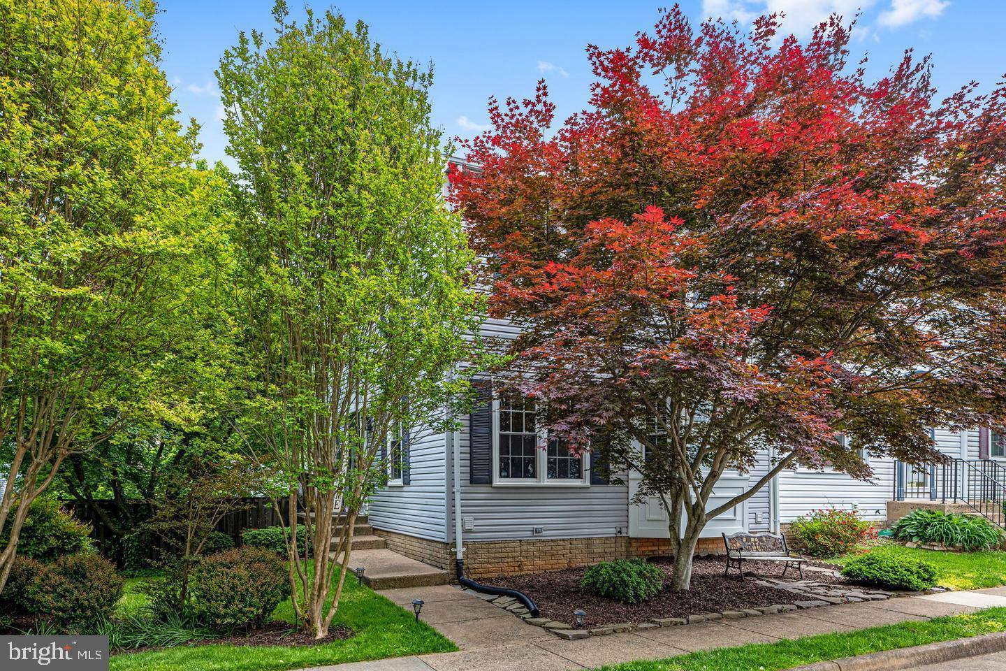 Property Photo:  769 Cherry Tree Lane  VA 20186 