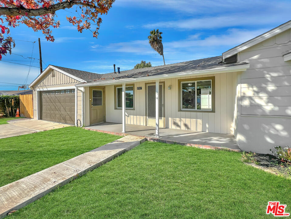 Property Photo:  8907 Nogal Ave  CA 90606 