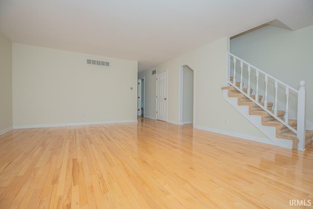 Property Photo:  650 Kingswood Drive  IN 47715 